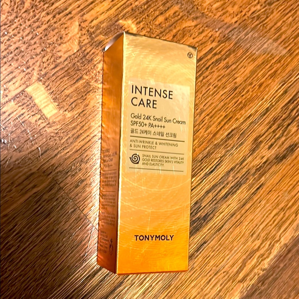 TONYMOLY Gold 24K Snail Sun Cream